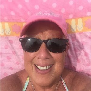 Meet your Posher, Annette